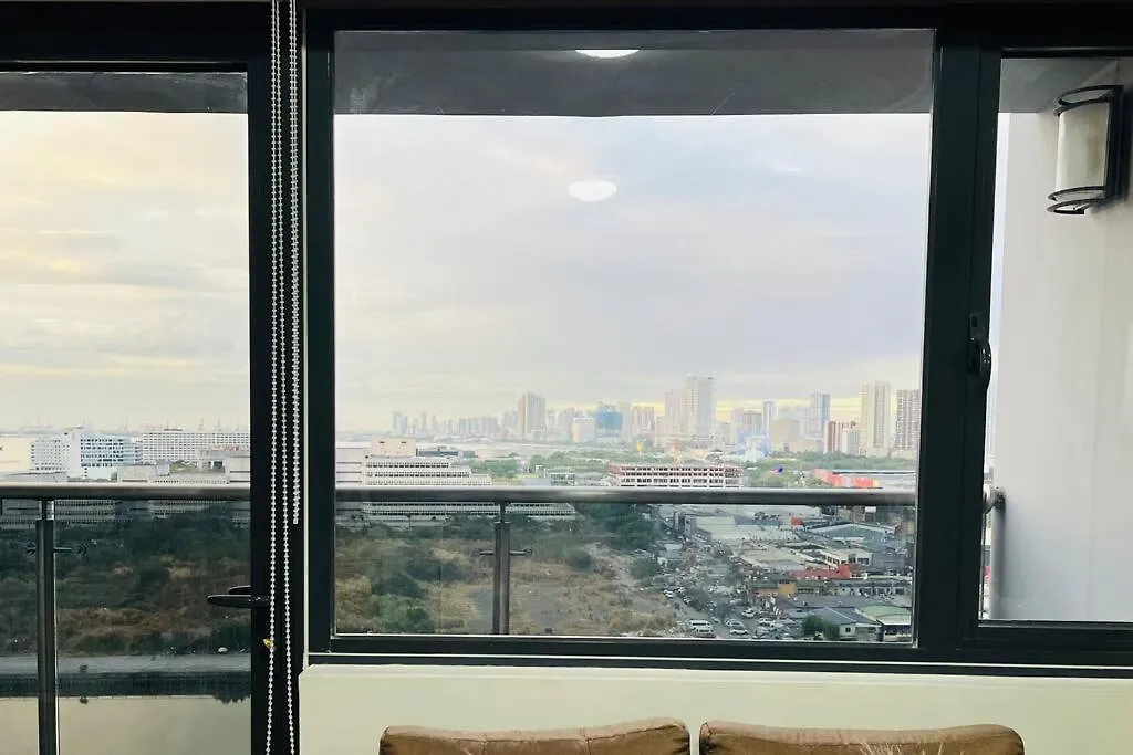 2Br W/ Balcony Manila Bay View Apartment Philippines
