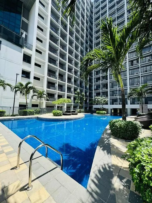 2Br W/ Balcony Manila Bay View Apartment
